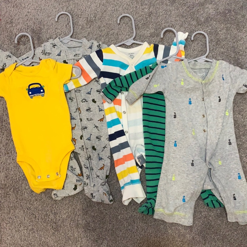Baby clothes. 10 pairs of infant clothes.